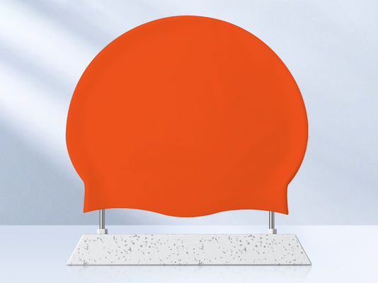Gorro de natación de silicona con colores de logotipo personalizables, 17 colores en stock, personalización flexible, producción rápida el proveedor
